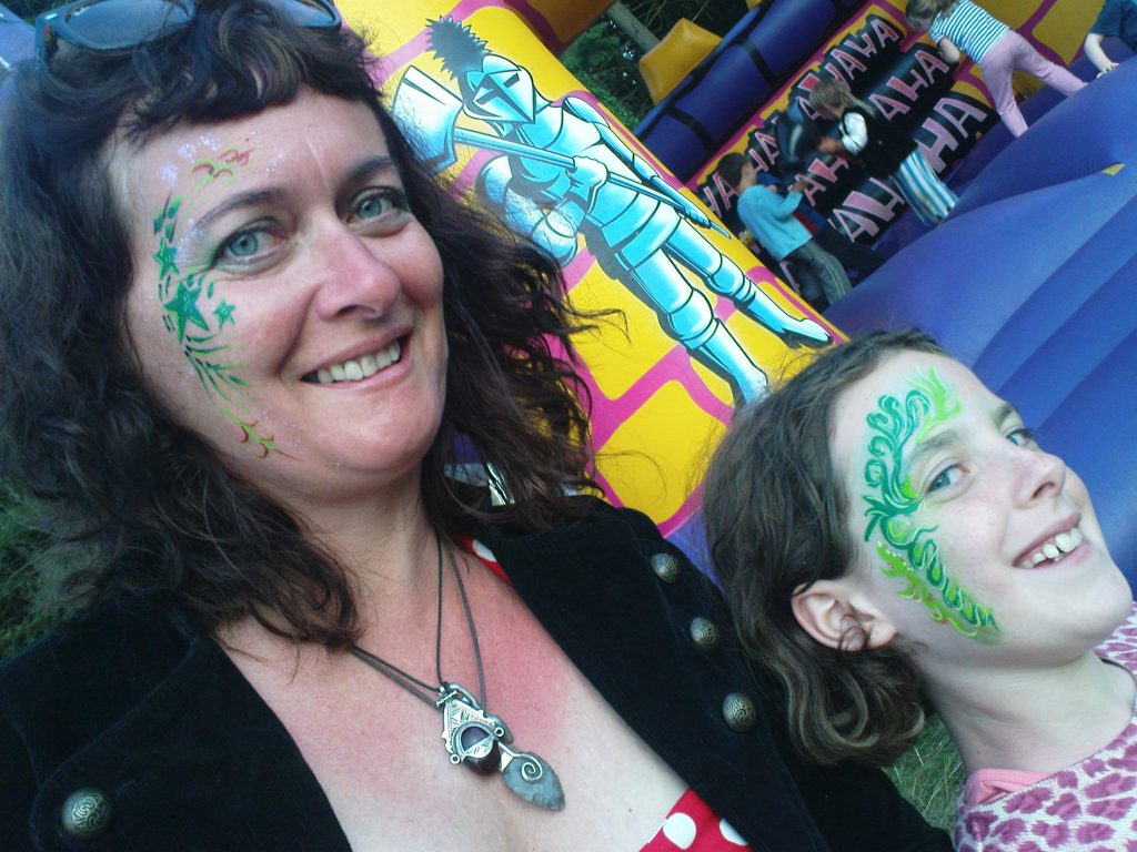 2 Faces Stars