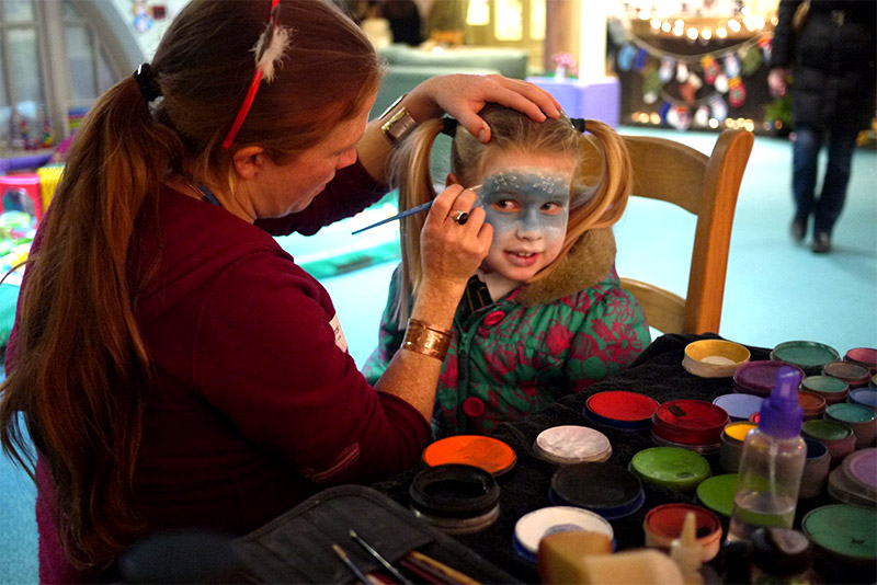 dee love body face painter brighton